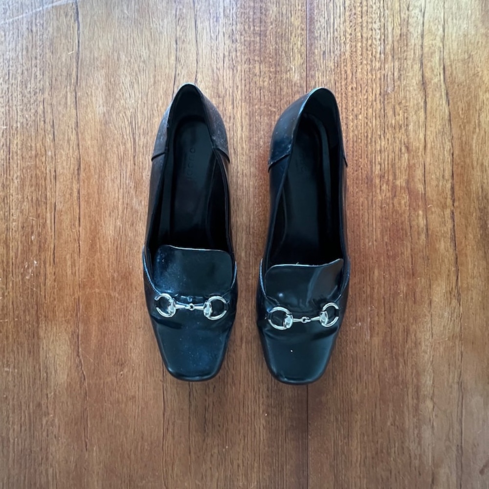 vintage Gucci black patent horse bit loafers 38.5